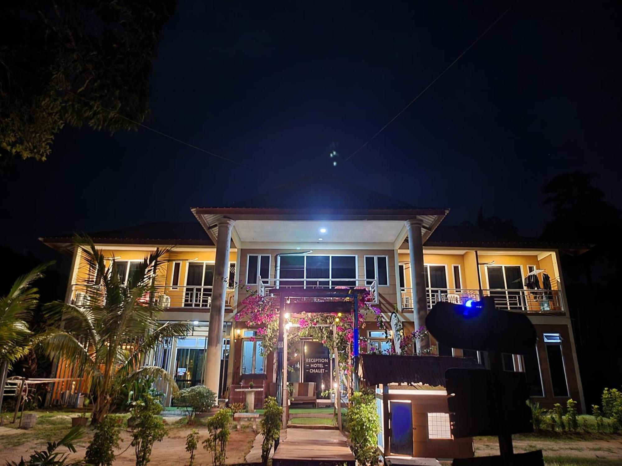 Tamara Resort Motel Kampong Juara Екстер'єр фото